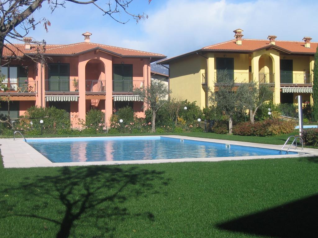 Casa Vacanze Serraglie Raffa Exterior foto